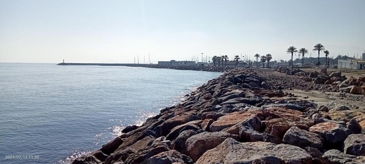 Le Liberte Plage Et Port Сен-Сиприен Экстерьер фото